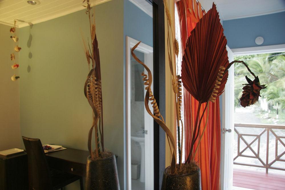 Wind Chimes Inn Antigua St. John's エクステリア 写真